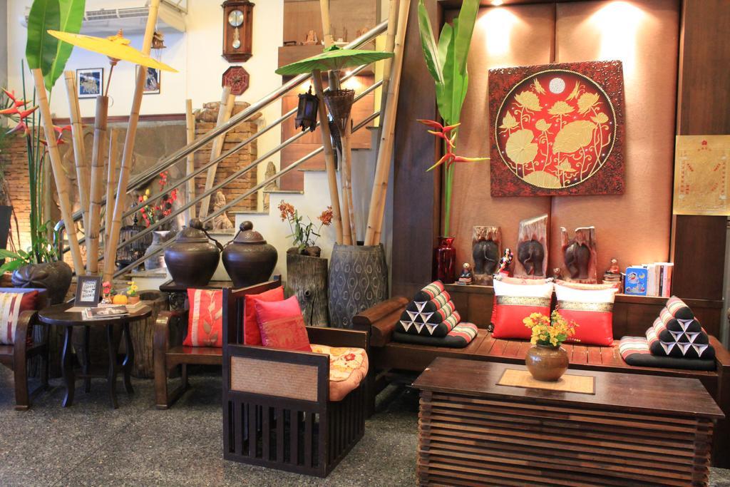 Mook Anda Hotel Phuket Екстериор снимка
