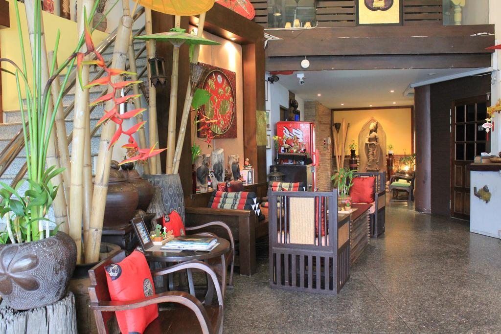 Mook Anda Hotel Phuket Екстериор снимка