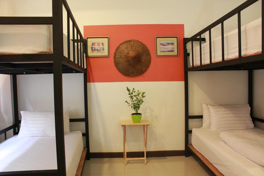 Mook Anda Hotel Phuket Екстериор снимка
